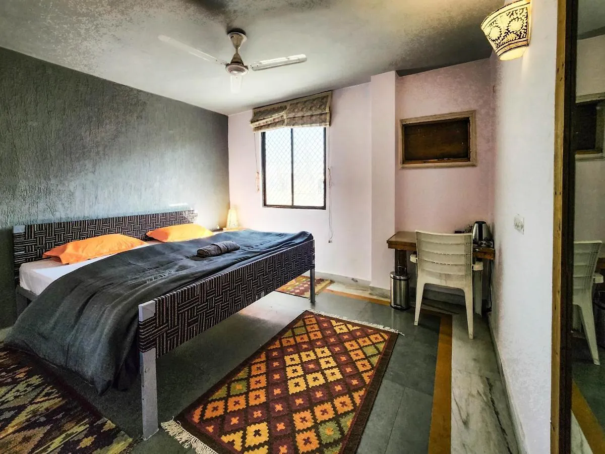 A Pousada J House Near Bhikaji Nova Deli