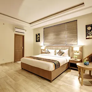 4* Hotel City Lite Near Igi Airport