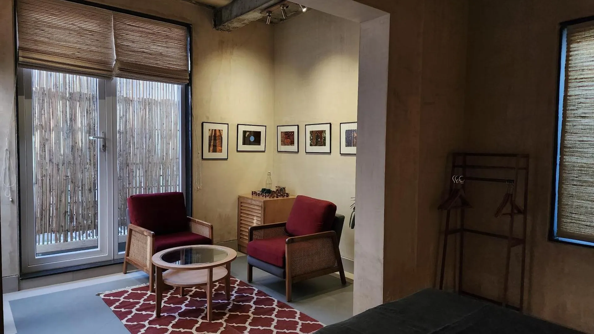 J House Near Bhikaji Hostel New Delhi
